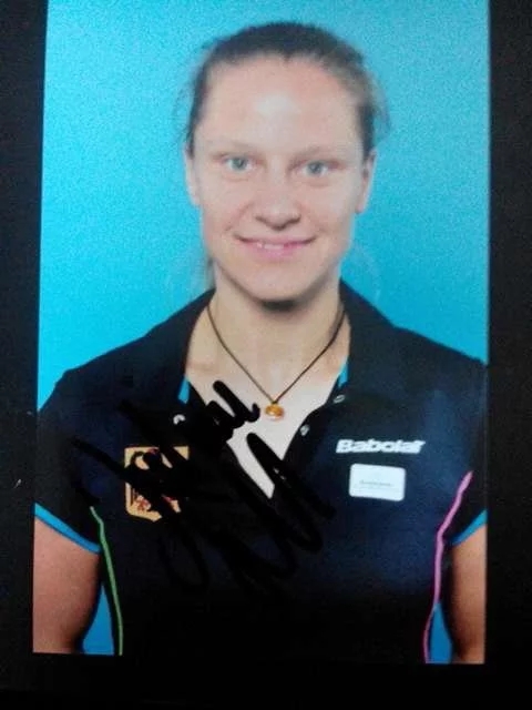 Yulia German badminton women's singles autograph photo (face signing) Non-entertainment reporter Designing-Taobao