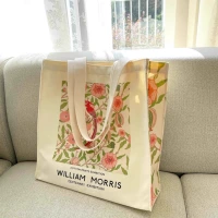 Цветы и птицы размером 36х36х10.