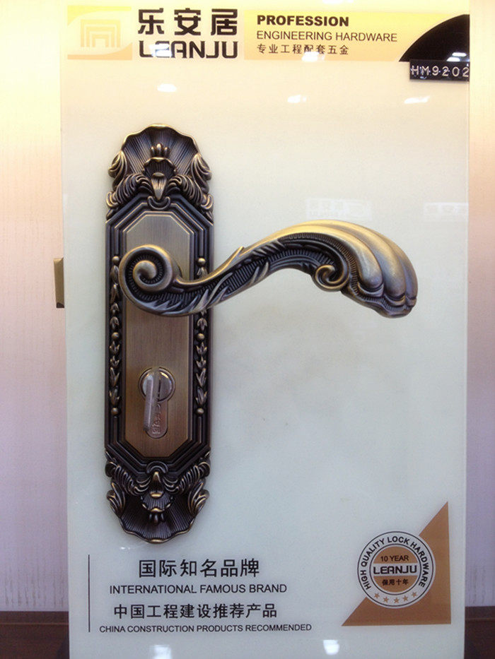 Lego Affordable Luxury Green Ancient Double Tongue Room Door Lock Hotel Door Lock With Anti-Lock Function