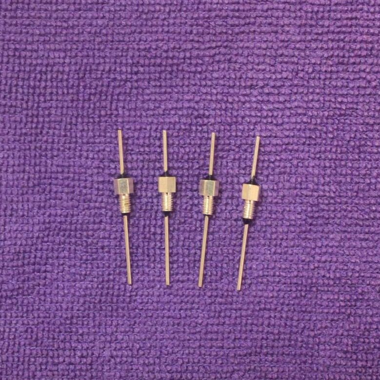 Core capacitance threaded M2 5 10000PF 100VDC 10A 103