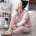 Dưới đây mùa thu và mùa đông vài bộ đồ ngủ san hô lông cừu phụ nữ dày lên flannel dịch vụ nhà thể thao nam có thể được mặc bên ngoài phù hợp bộ đồ khủng long Cặp đôi