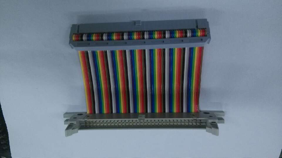 50P Pressed Steak Horn-50PFC Rainbow Row Line Adapter Cable