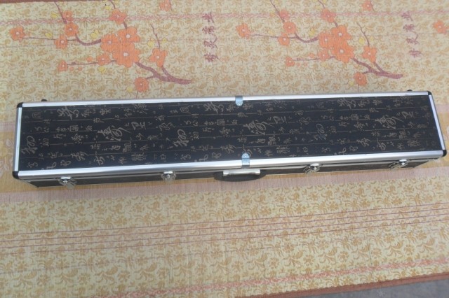 High-grade board Hu box Aluminum alloy edging ancient board hu box 97*17*13 cm