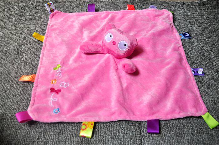 Outer single sample super cute owl baby pacifier saliva towel head is a bell