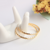 (Gaopin Special Qing) Joker light golden champagne gold fashion hipster temperament big circle earrings C- shaped earrings