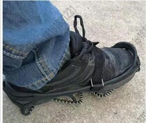 Stock Camping Outdoor Single Soldier Non-slip Foot Chain Climbing Mountain Outdoor Foot Buckle Ice Claw Snow Claw Anti Slip Shoe Cover