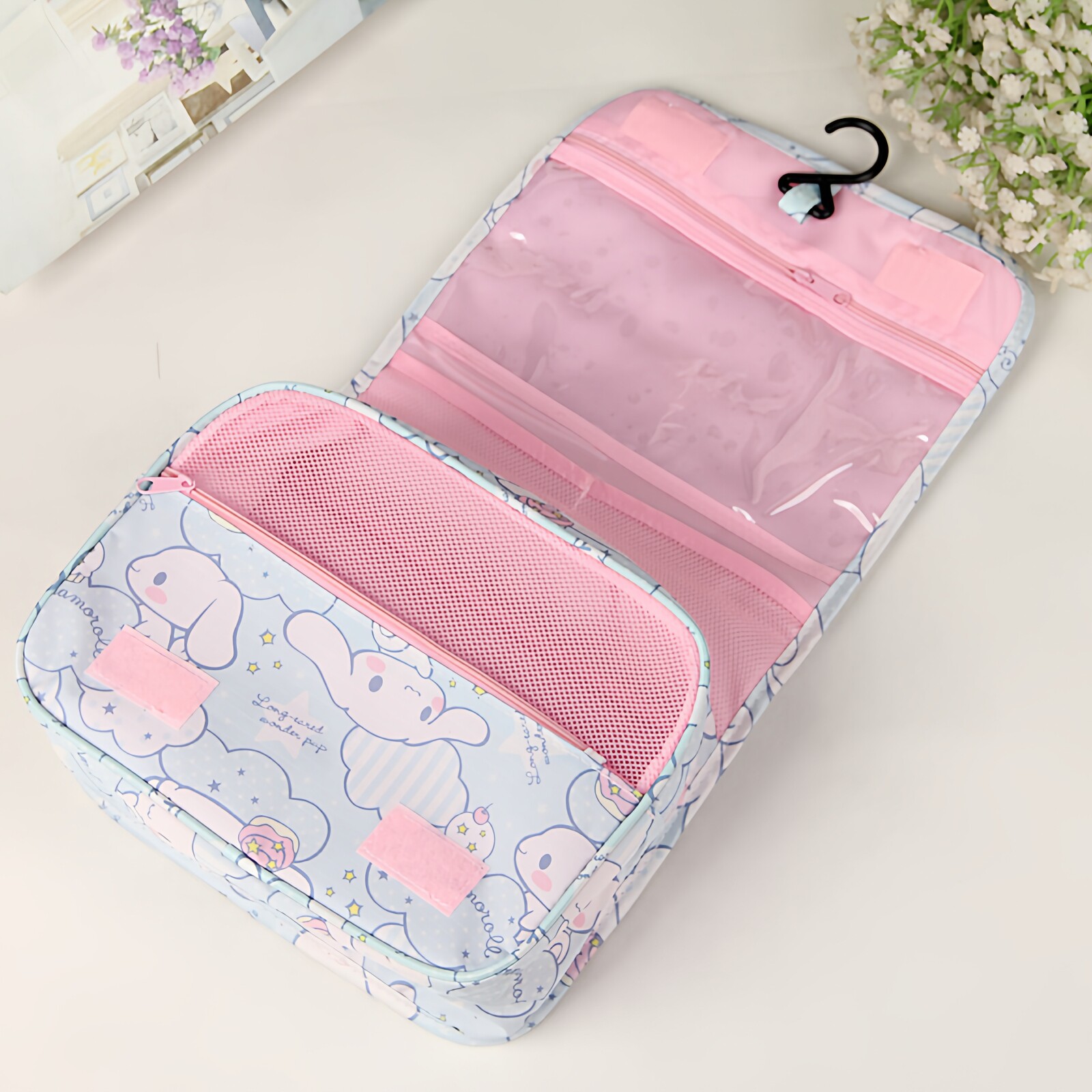 Cute cartoon toiletry bag, hand-held makeup bag, large capacity travel storage bag, simple and portable multifunctional handbag