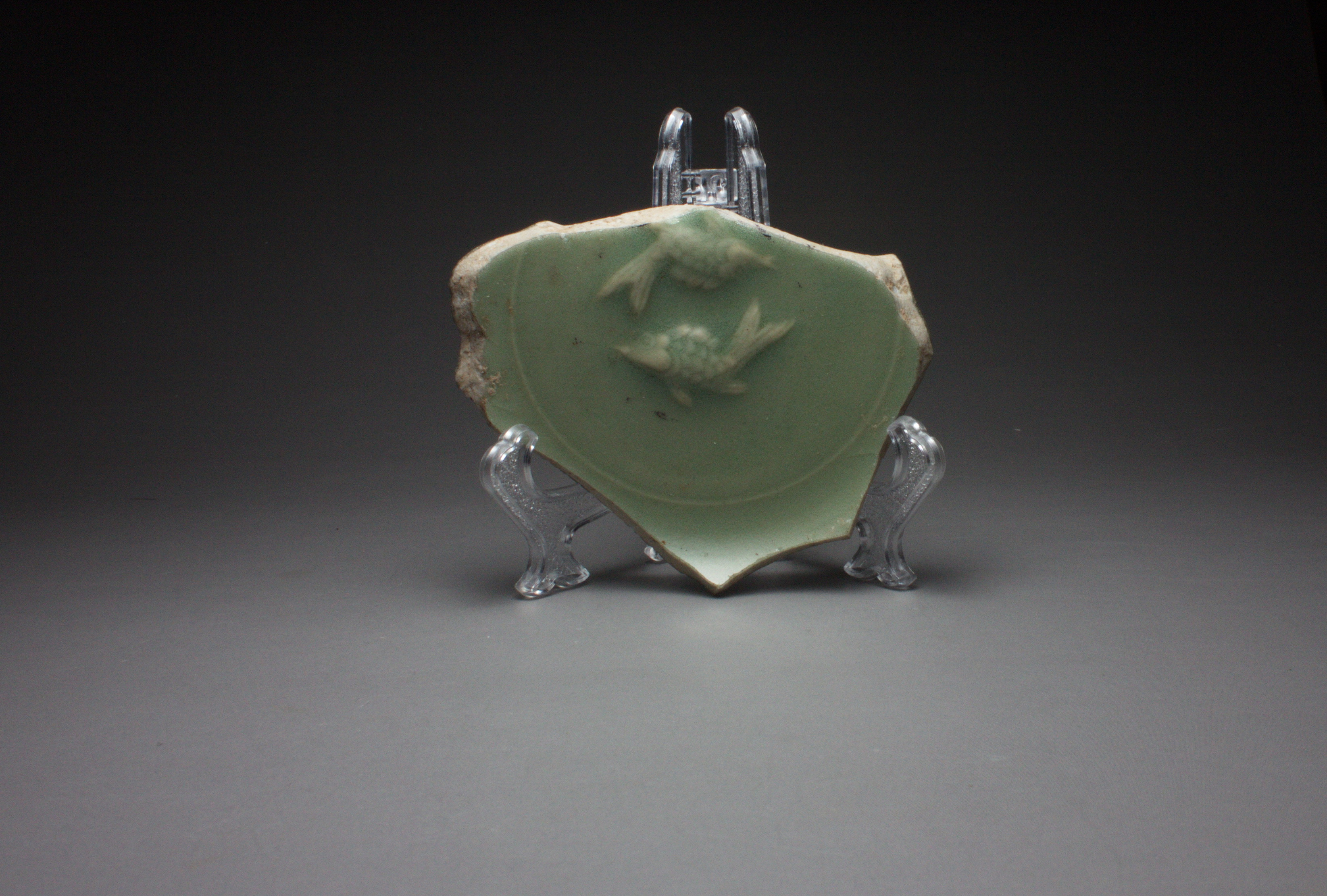 1808 Yuan Dynasty Longquan kiln stack plastic double fish porcelain specimen 280