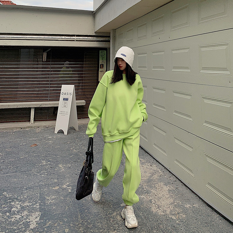 Song Xiaoen sportswear plus velvet sweater suit female two-piece Western style 2022 new casual fashion loose thickening