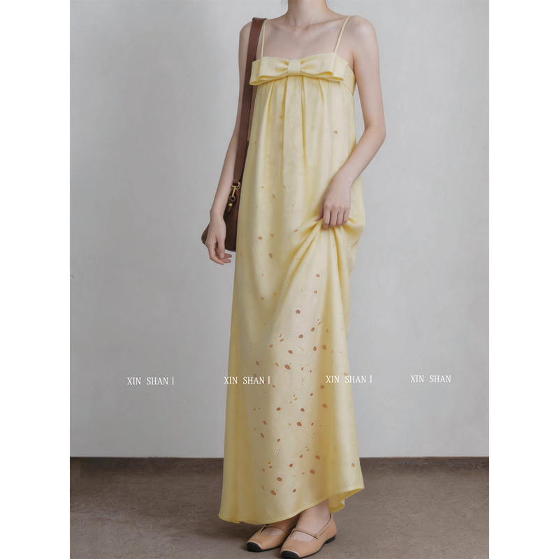 New Mountain Studios Yellow Spaghetti Strap Dress, Sweet and Gentle Style, 2026 New Loose and Slimming Dress