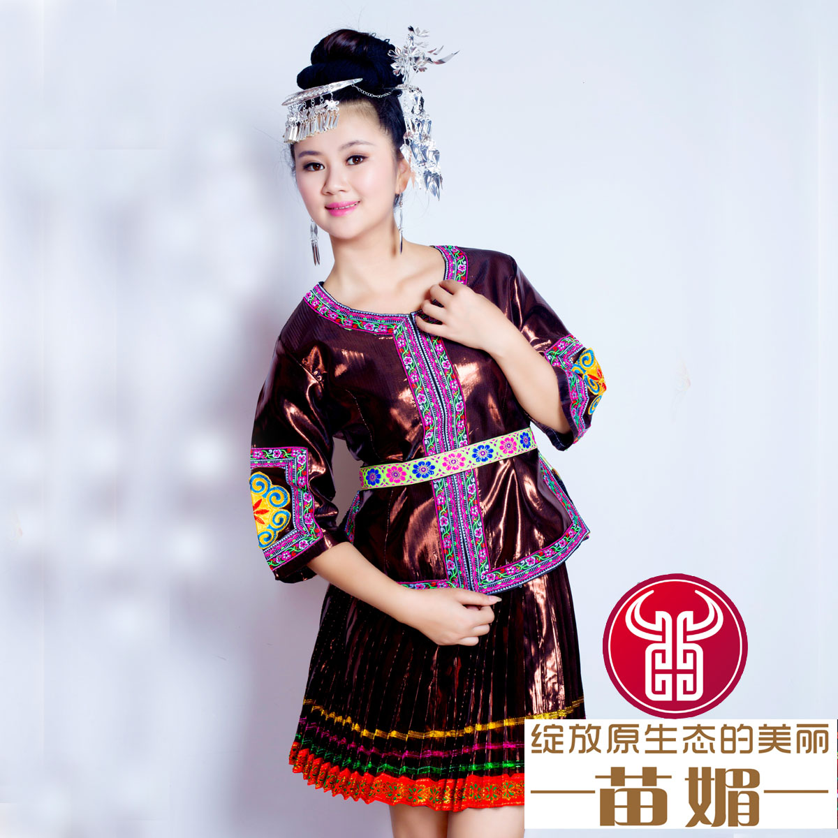 Miao and Dong costumes, silver accessories, headwear, hats, collars, performance costumes, women's clothing, Dong flower-sleeved pleated skirts