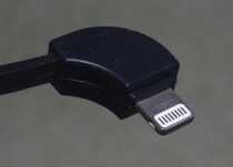 Two-core Apple charging cable with chip Apple mobile power charging cable supports Apple 7P sampling current