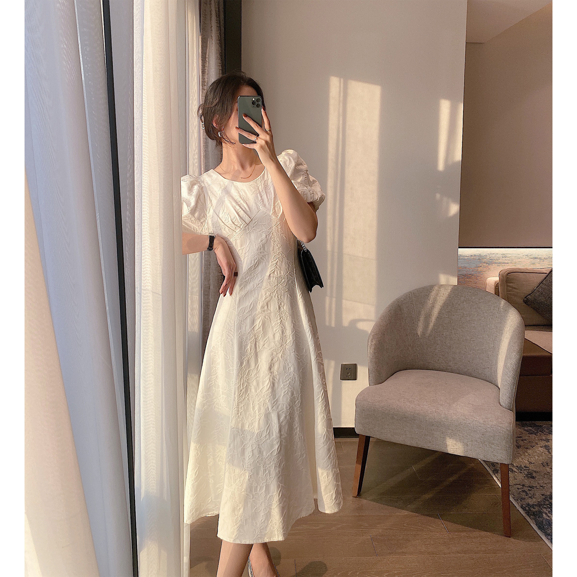 Full honey custom white short-sleeved square collar dress women's French retro Hepburn style waist 2021 new temperament autumn