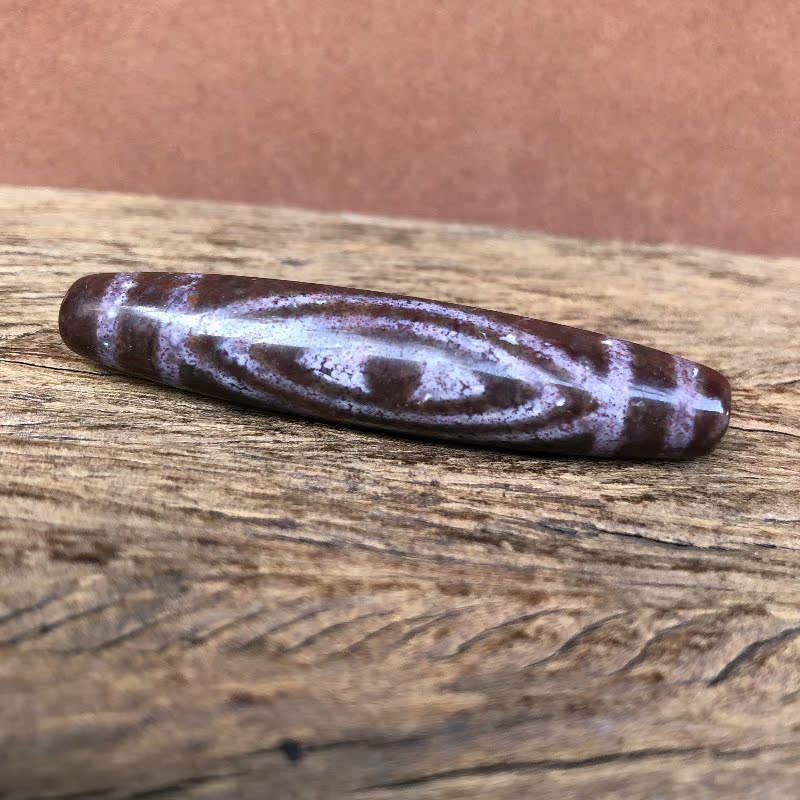 Xiangxiong Tianzhu Tibetan Legend Tibetan Area Hyacinth Tianzhu Natural cinnabar genuine raw stone Shale Tianxiong Stone Tianzhu