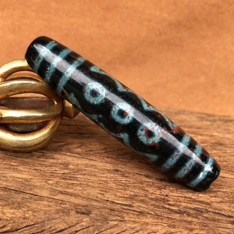 Zhangxiong Dzi Tibetan Five-Eyed Dzi Natural Cinnabar Genuine Rough Shale Old Mine Old Material Heavenly Descending Stone Dzi