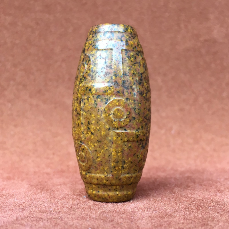 Tibet natural Xiangxiong Tianzhu special method Snail nine-eyed Tianzhu Old mine old material weathered vicissitudes of life collectible