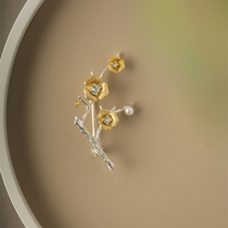 Xi Vegetarian Original Small Crowddesign Pure Silver Brooch With Plum Blossom Brief Art Wind Flowers Chest Flowers Adorned With Female Ornaments