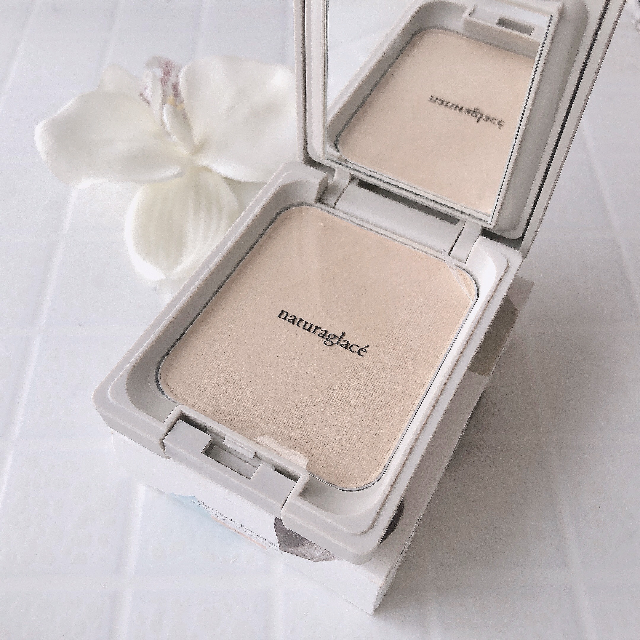 Not dark sinkhole Cosmetic Naturaglace Set Makeup Makeup Powder Pie Pregnant Woman Sensitive Muscle instead of Powder Bottom Fluid