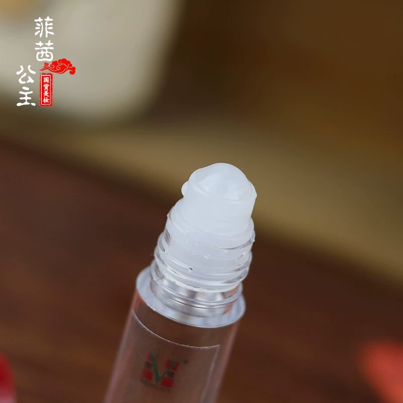 Hengjia God Thatched Cottage Essential Oil 10ml dưỡng ẩm dưỡng ẩm Quhuang làm sáng da mặt tinh chất với kem dưỡng ngày và đêm - Tinh dầu điều trị