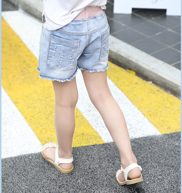 Trai quần short denim 2018 mới thời trang Hàn Quốc quần áo trẻ em trong mùa hè cậu bé lớn bông lỏng mỏng mùa hè ăn mặc