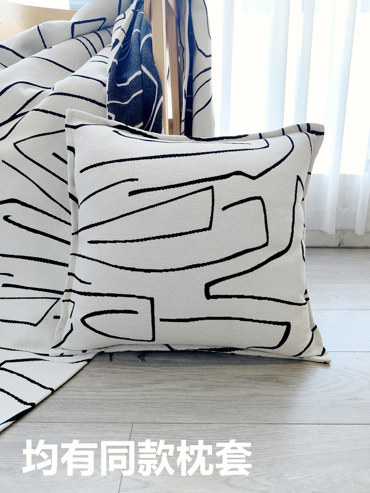 黑白色雪尼尔床尾巾为何成2026年家居爆款?适合哪些装修风格?