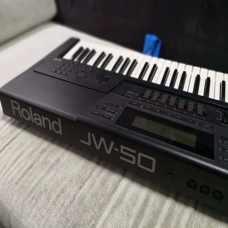 Roland Roland JW-50 tổng hợp 61-key tổng hợp chức năng bàn phím bình thường second-hand synthesizer