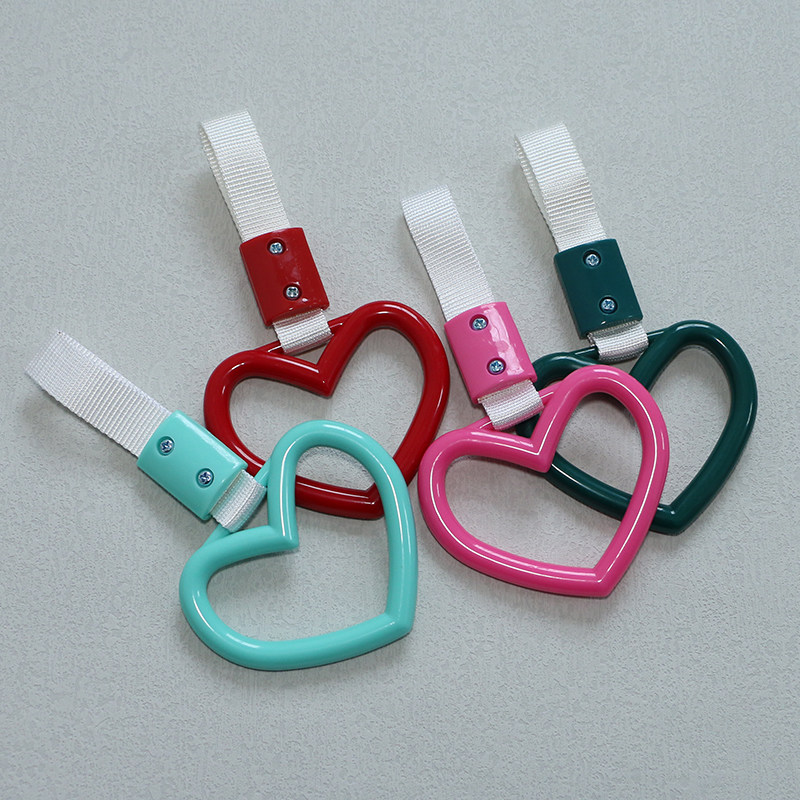 Japan JDM Loving Pink Rings Car Interior Hanging Ring Bursting Walking Clan's rear front blocking pendant heart-shaped hanging decoration