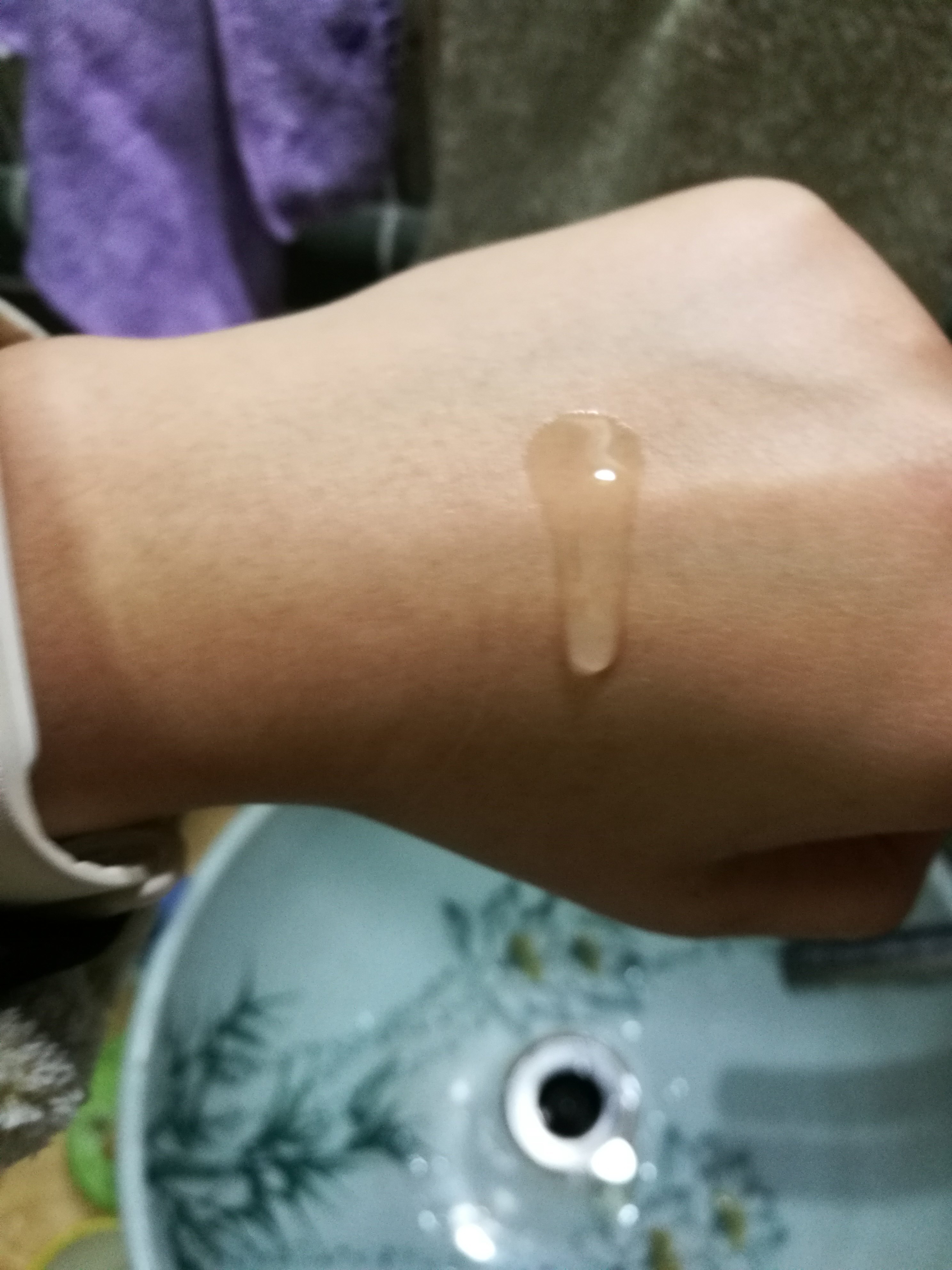 新七白美白精华水