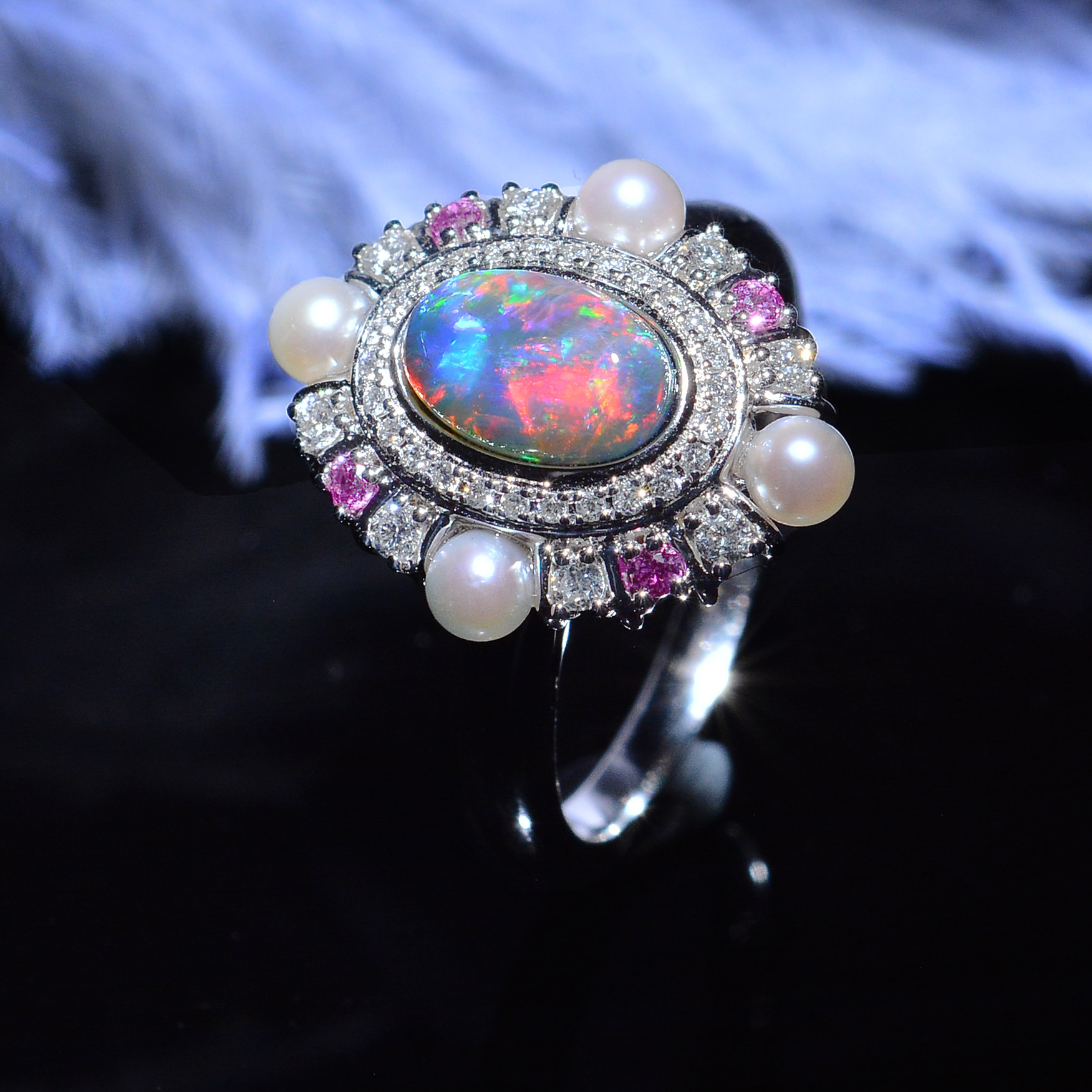 Customize Australia Lightning Ridge Crystal Europool natural raw stone 18K gold inlaid diamond pearl ring female ring