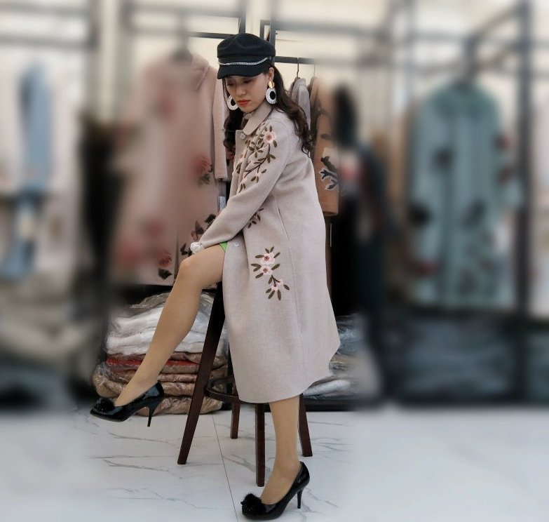 2019 phụ nữ mới tùy chỉnh áo khoác handmade thêu hoa len 100% len lông giữa len dài - Trung bình và dài Coat