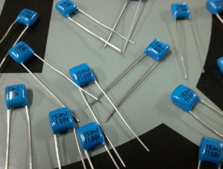 Metallization polyester film capacitive CL21x 0 100V 15uF 100V 154 CBB capacitive P=5mm@