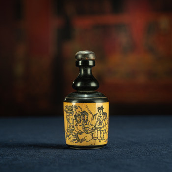 Intangible heritage, natural original ecological old materials, pyrography process, snuff bottles, antiques and miscellaneous collections