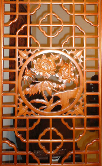 Chinese imitation antique solid wood hollowed-out flower lattice partition background wall suspension suspended ceiling red flower pear wood pineapple gedong wood carving