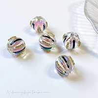 1 черно -белая вертикальная наклейка бусина