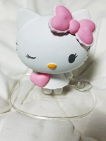 Скрытая игривая коробка котенка