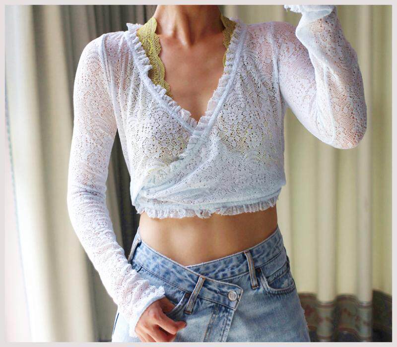 (Special stock)Free People FP Romantic lace strap short version cardigan small waist lace shirt