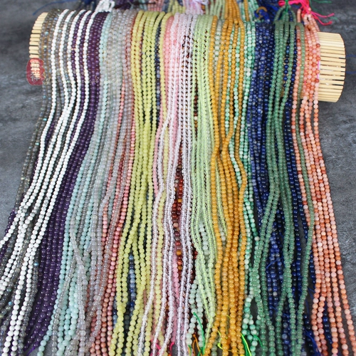 Натуральный 3 мм маленький шарик с бисером с бисером кристаллической растяжение камень белый сосновый синий рисунок камень порошкообразной красный рисунок Diy рассыпание бусинки