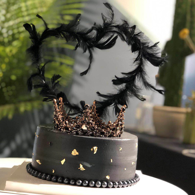 Valentine's Day Meritocratic Black Queen Crown Cake Swing Piece Black Feather Cake Decoration Plug-in Baking Decorations