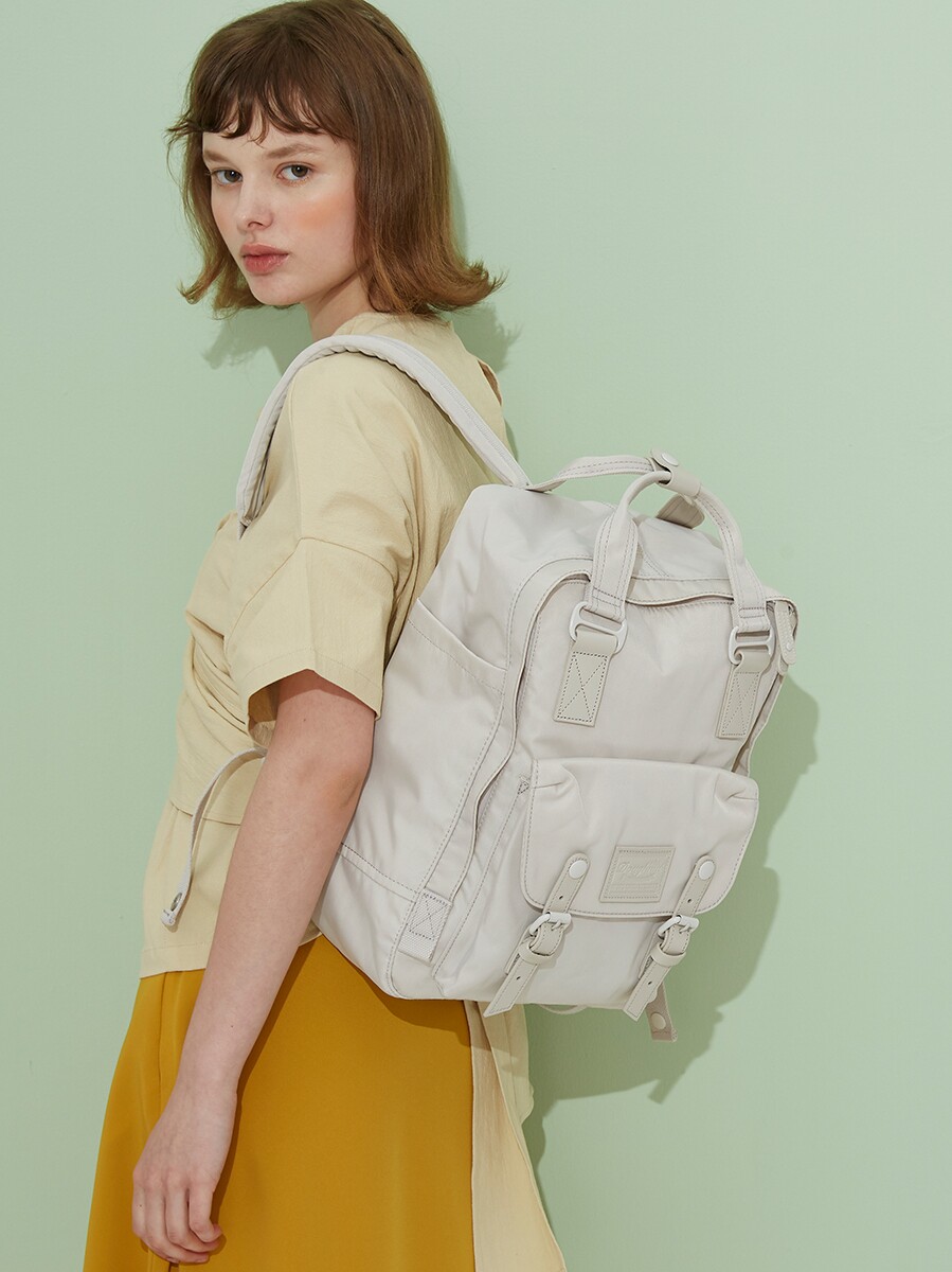 (One year warranty)Hongkong Dole Donut Doughnut Shoulder bag Pastel Backpack School bag School girl