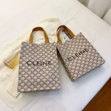 Универсальная вместительная и большая сумка для отдыха