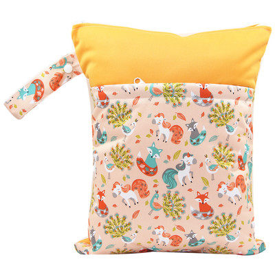 宝宝尿片收纳袋外出便携尿布袋婴儿用品衣服奶瓶收纳包尿不湿袋子