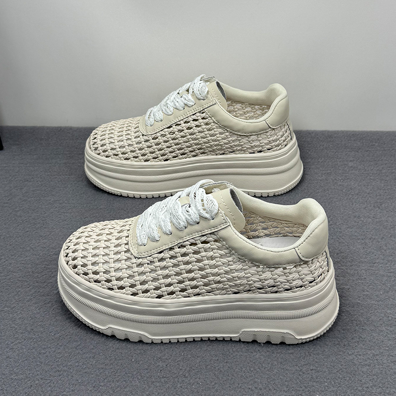 Lightweight Thick-Soled Woven Hollow Breathable Clogs for Women 2025 New Summer Lace-Up Fashion Casual Sneakers