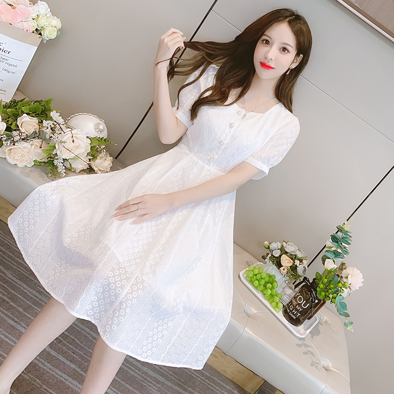 2026 Summer New Style French Style Super Fairy Embroidered Mid-Length Short-Sleeved Dress Petite White Princess Dress