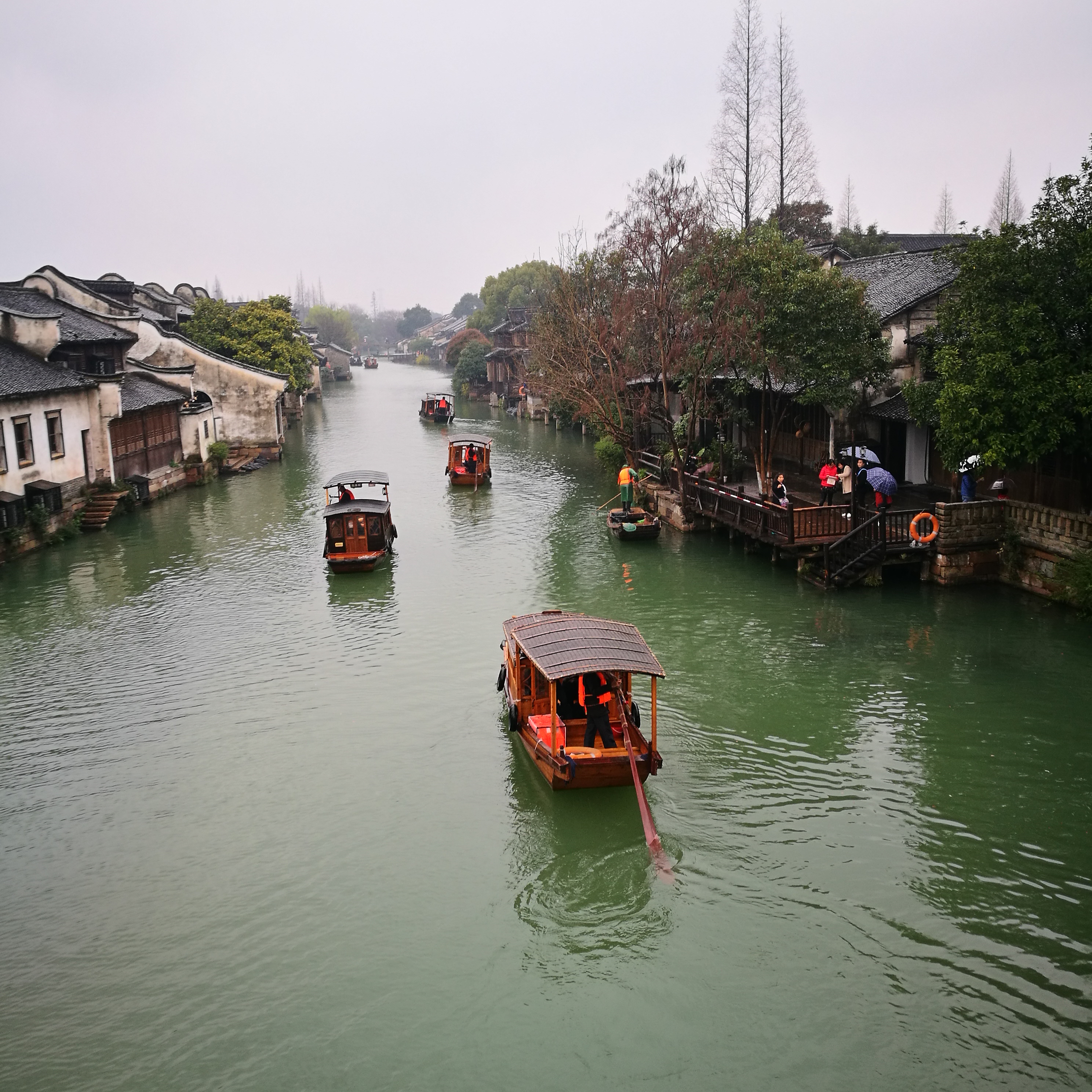 Postage difference auction