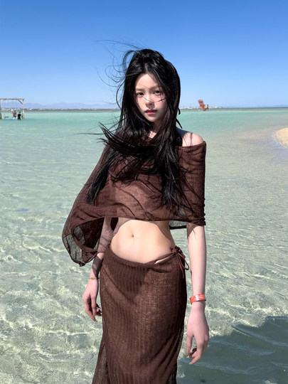 High-End Sexy Shawl Long Dress Bikini Four-Piece Set for Beach Vacation, Small Bust Slimming Hot Spring Swimsuit