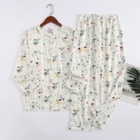 Девушка-пони с карманами