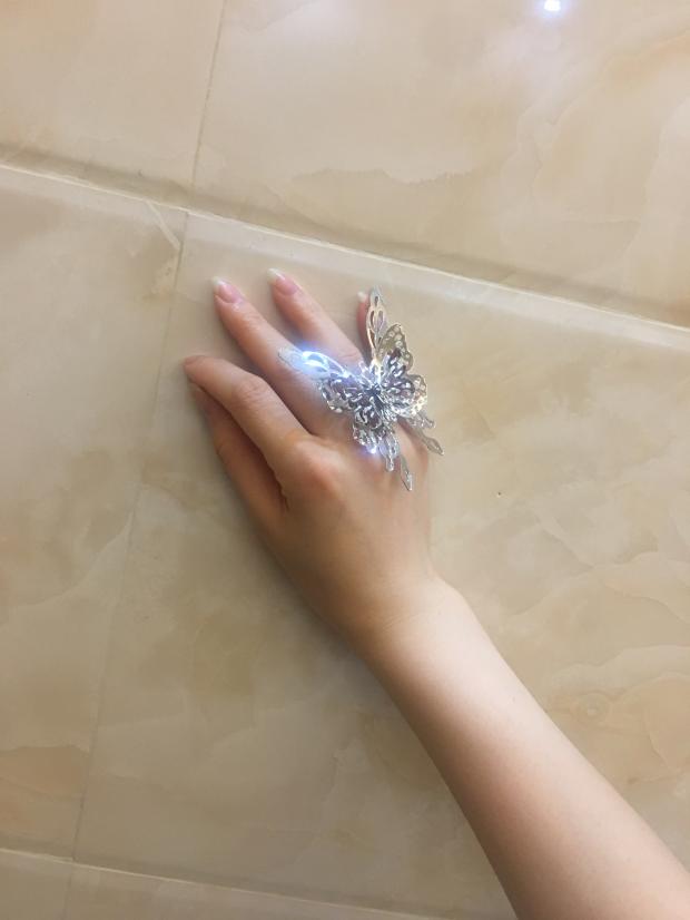 Tianguan phước lành phái sinh xung quanh Xie Pity Flower City Butterfly Butterfly Ring Flower City Cos - Nhẫn nhẫn phong thủy nam