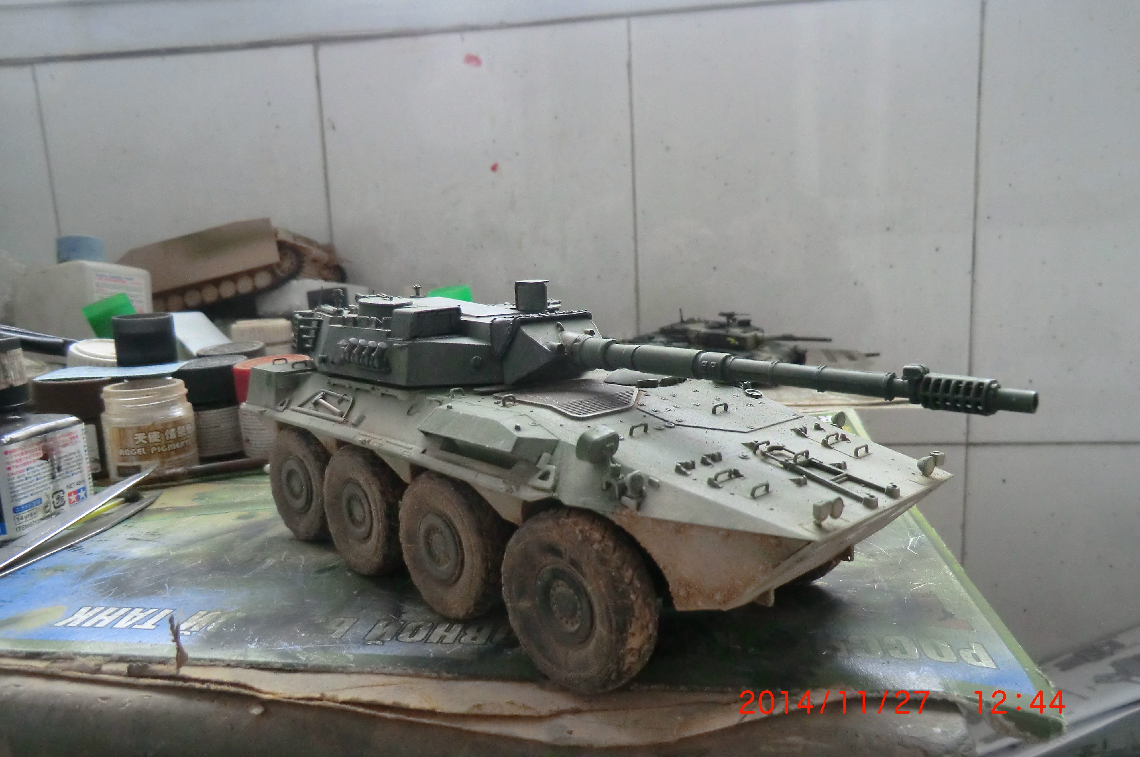 Trumpeter 01562 1 35 Italian Centaur Wheeled Armored Vehicle Tank Finished Model