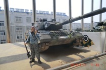 Three flowers 2004 1 35 German Leopard 1 main battle tank model surgworkers (bag plate pieces)