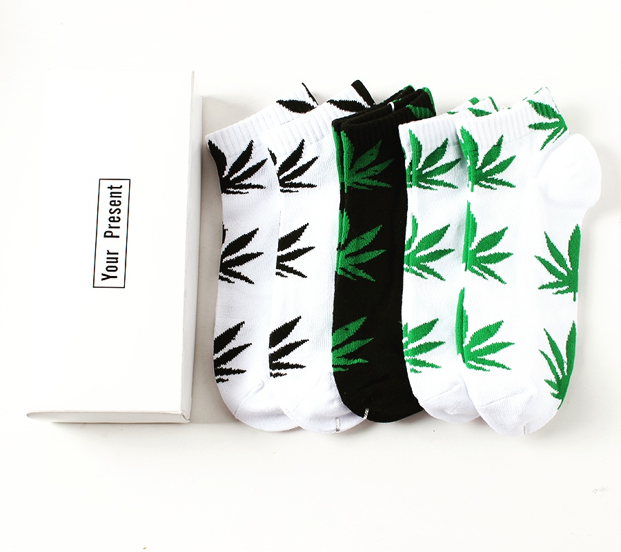 5 cặp của vớ vớ maple leaf socks nam giới và phụ nữ triều vớ Hàn Quốc Châu Âu và Mỹ hộp quà tặng vớ skateboard vớ vớ thuyền vớ ống ngắn